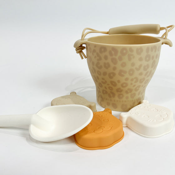 Beige Leopard Silicone Sand Bucket Toy