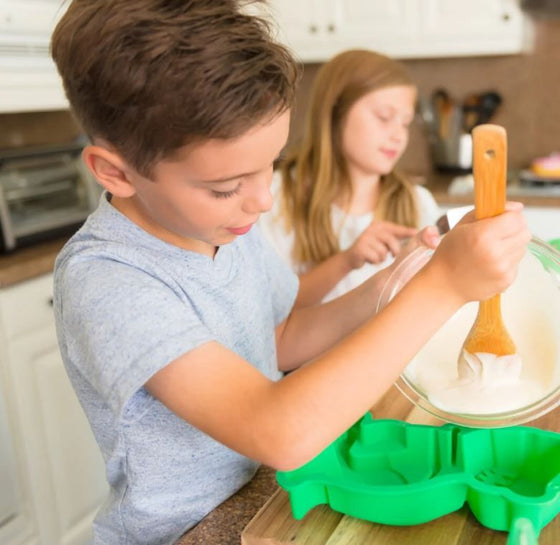 Dinosaur Cake Making Set