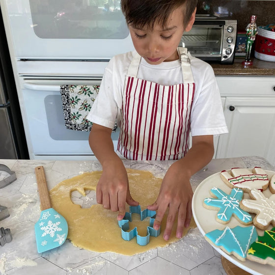 Winter Wonderland Snowflake Cookie Cutter Set with Spatula