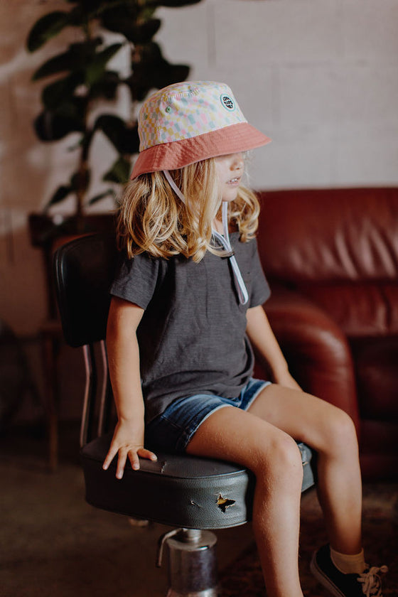 Pinky Square Bucket Hat