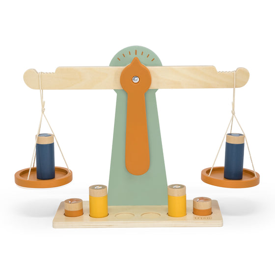 Wooden scale with 6 weights